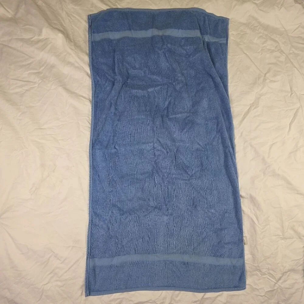 Vintage Cannon Floral Print Cotton Bath Towel Blue Soft Absorbent Made In USA